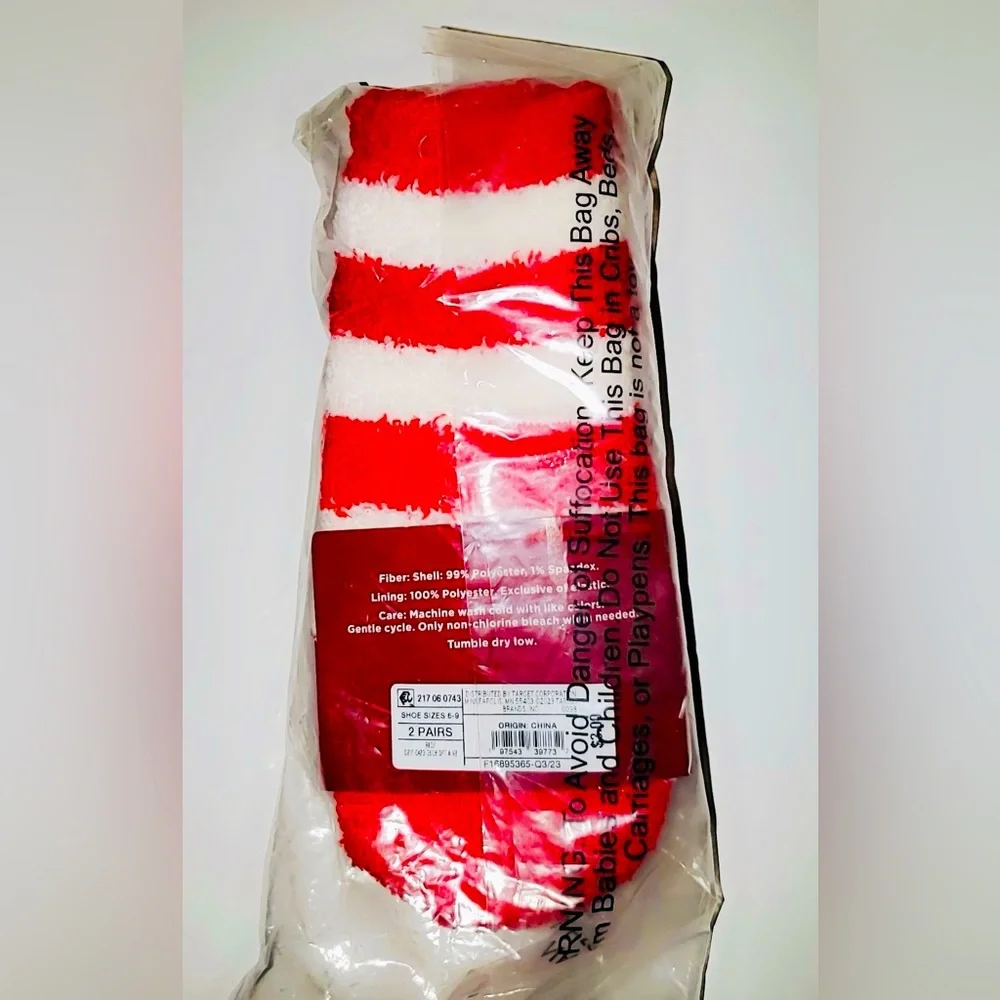 2 Pairs of Wondershop™ Toddler Super Soft Santa Cozy Crew Socks Sz: 6 - 9 NWT